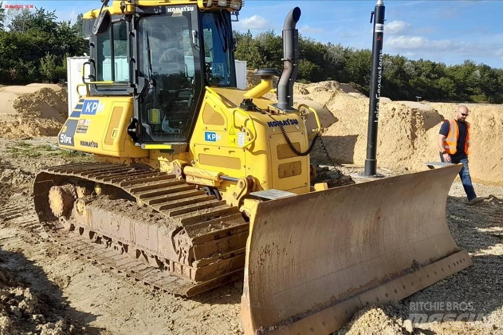 Komatsu D51 PX-24 Buldozere pe senile