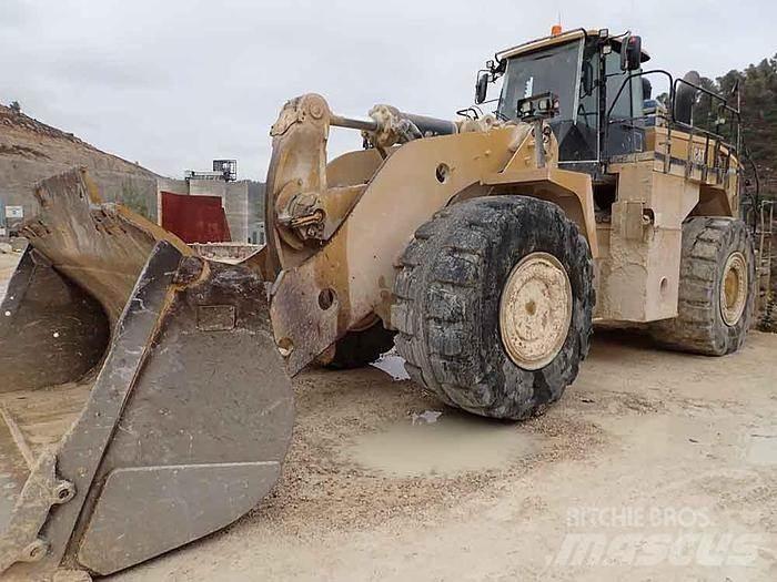 CAT 988K Incarcator pe pneuri