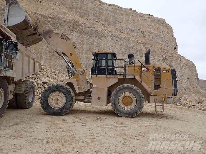 CAT 988K Incarcator pe pneuri