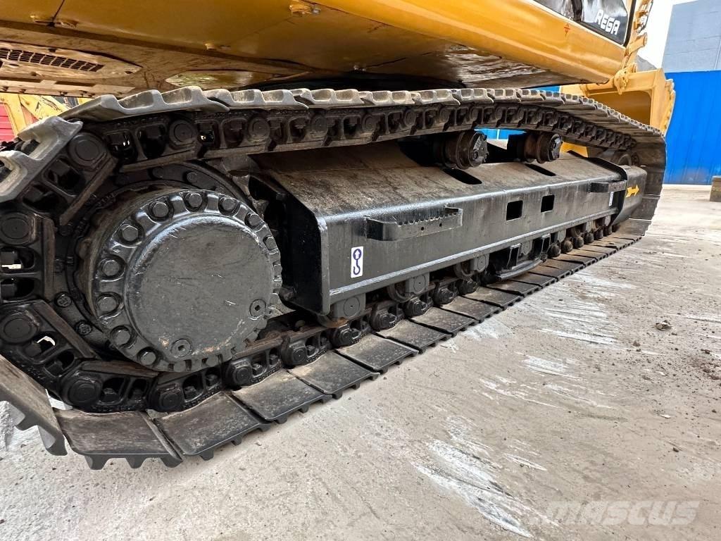 CAT 330 D Excavatoare pe șenile
