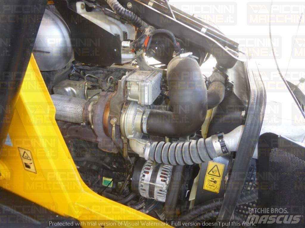 JCB 3CX Buldoexcavatoare