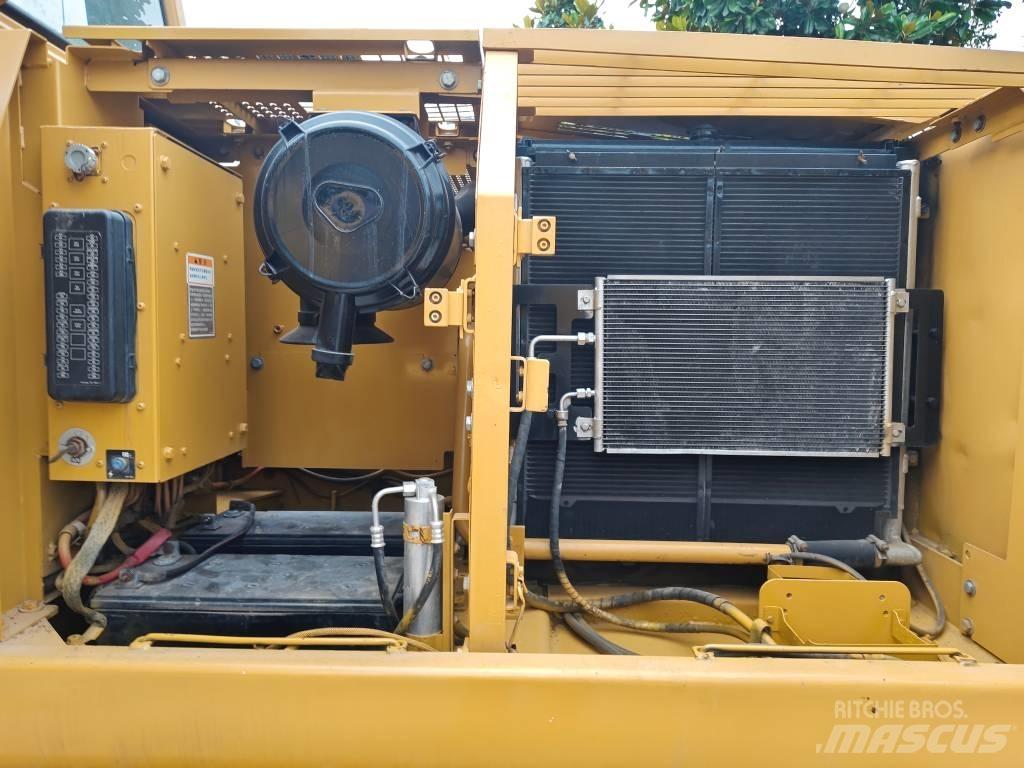 CAT 320 C L Excavatoare pe șenile

