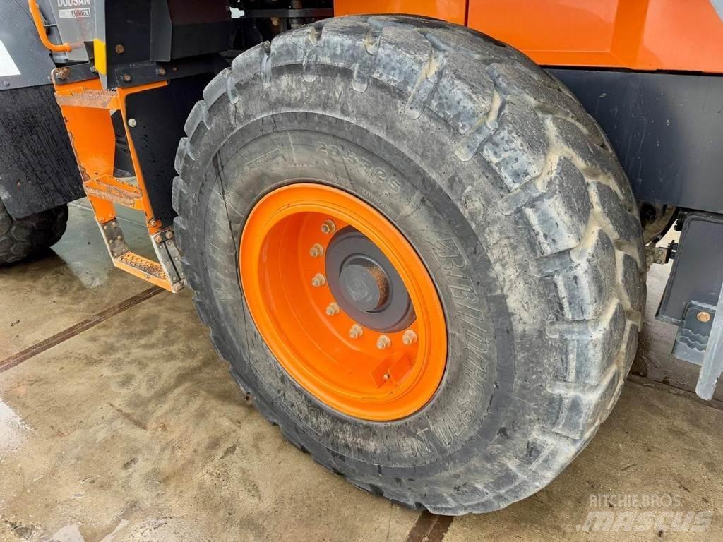 Doosan DL250-7 Incarcator pe pneuri