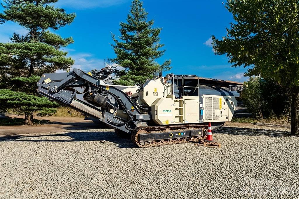 Metso J90 Concasoare mobile