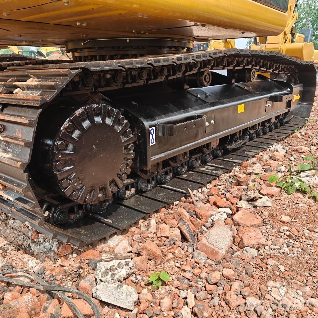 CAT 320D2L Excavatoare pe șenile
