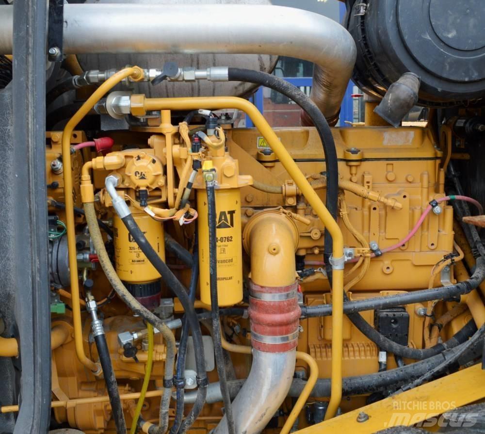 CAT 966H Incarcator pe pneuri