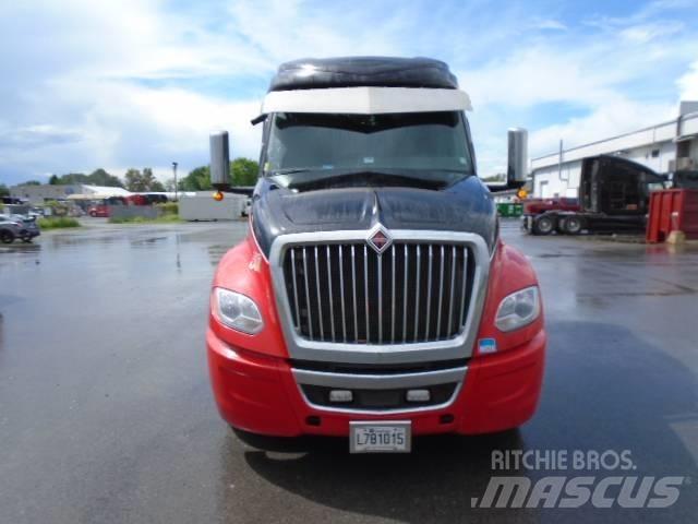 International LT625 Autotractoare