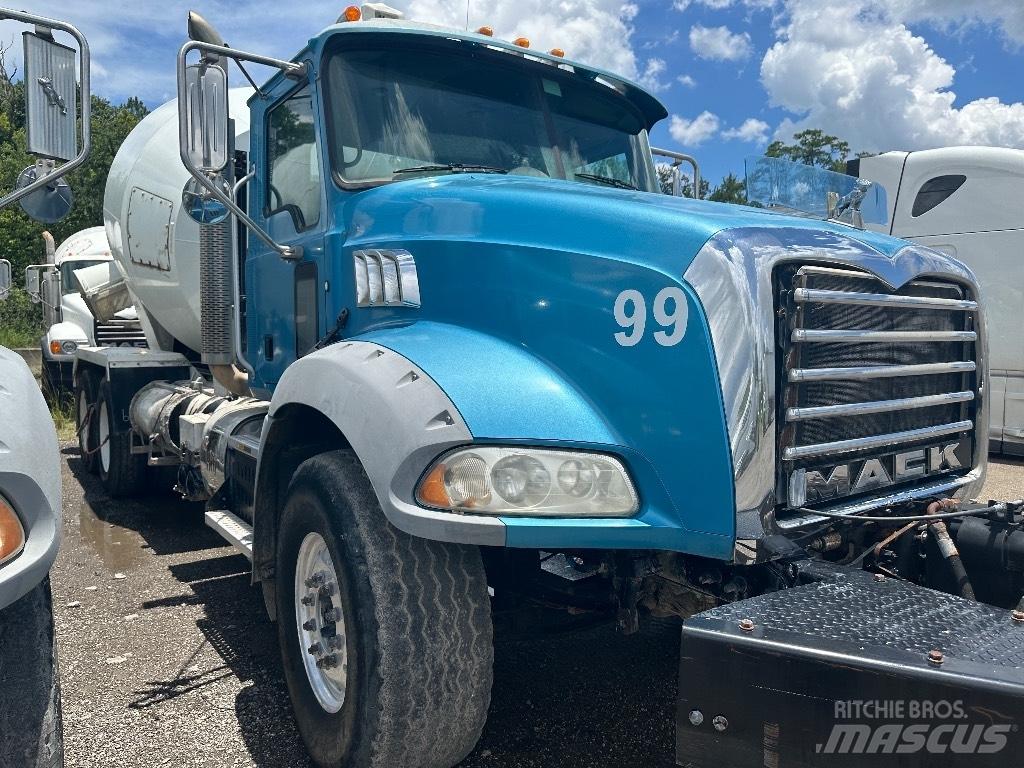 Mack GU 800 Altele