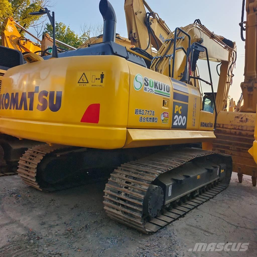 Komatsu PC200-8 Excavatoare pe șenile
