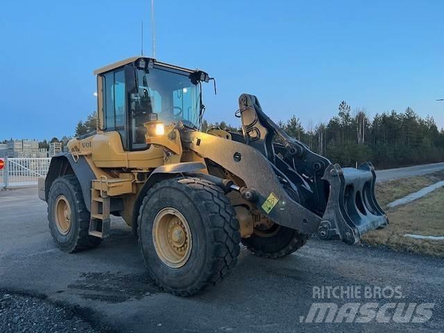 Volvo L90F Incarcator pe pneuri