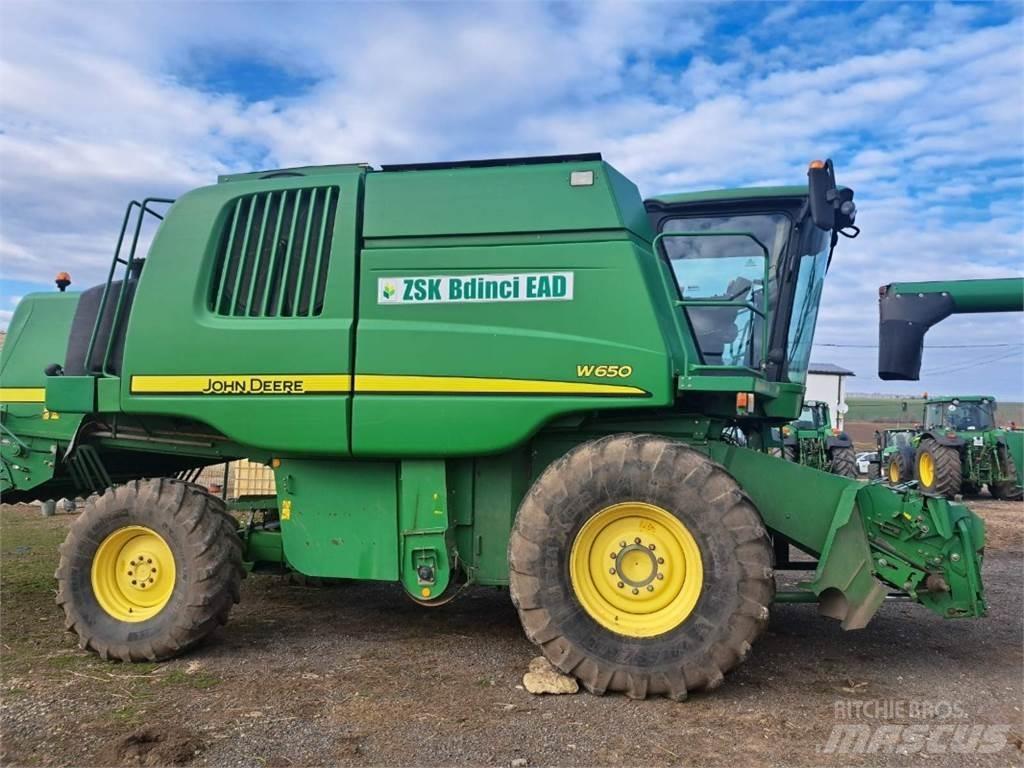 John Deere W650 Combine de secerat