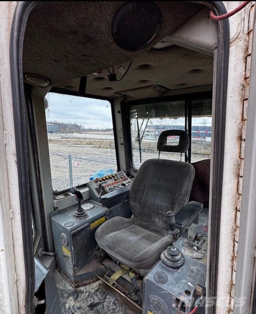 Liebherr 732 Buldozere pe senile