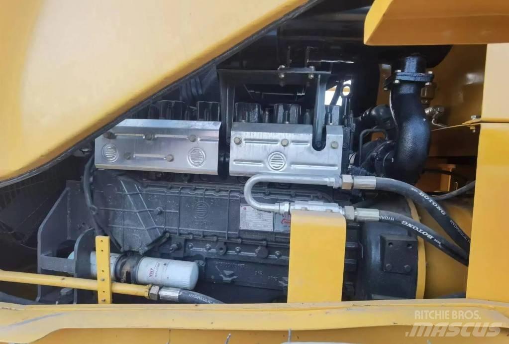 LiuGong 856 Incarcator pe pneuri