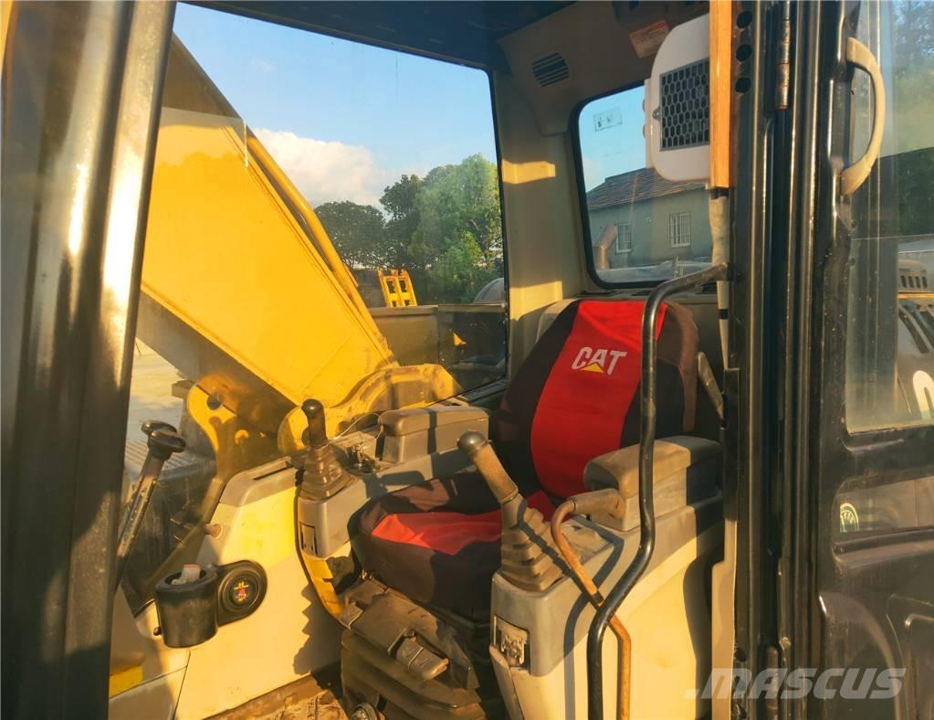 CAT 325D Excavatoare pe șenile
