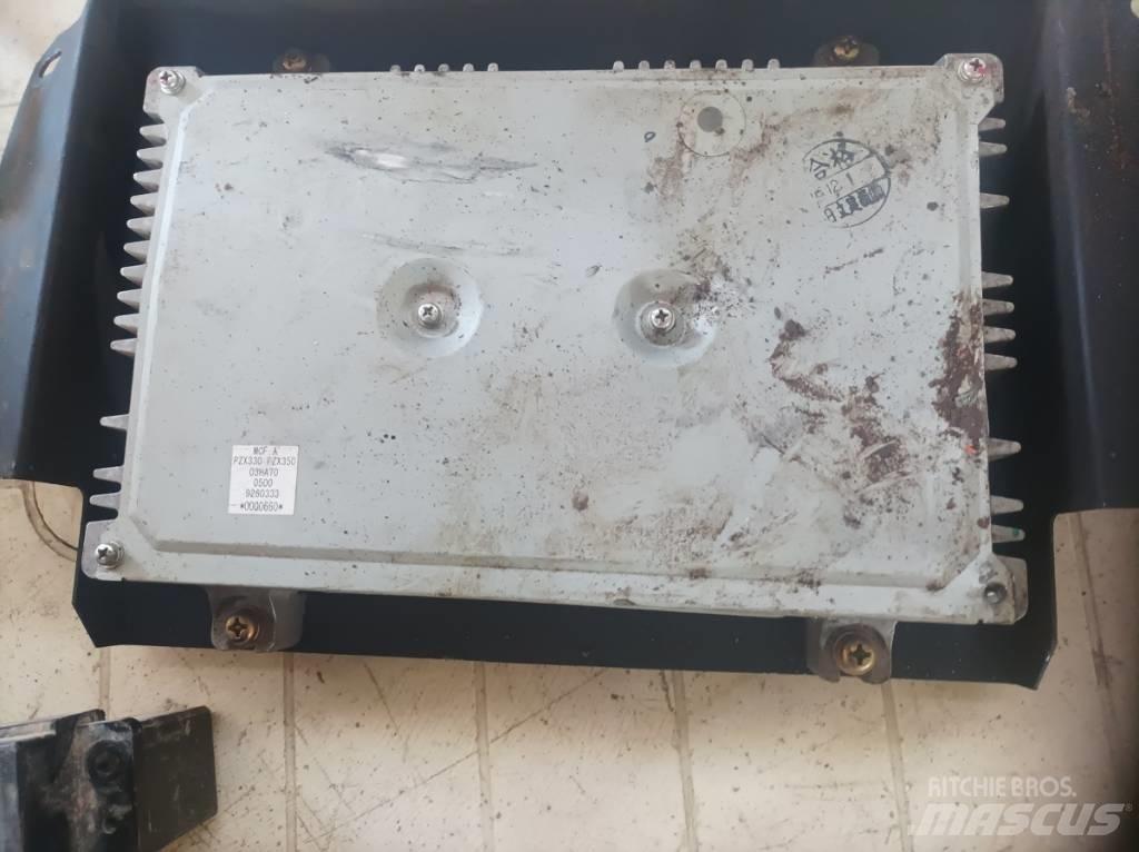 Hitachi ZX 350 LC-6 Electronice