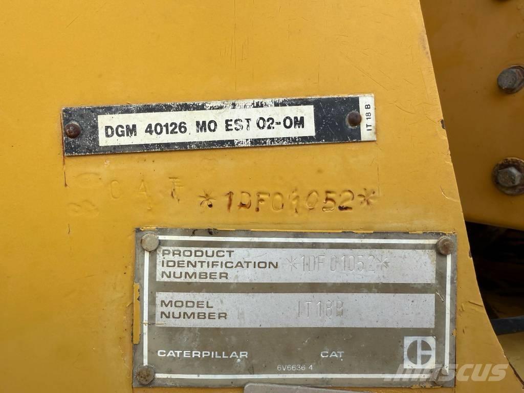 CAT IT 18 B Incarcator pe pneuri