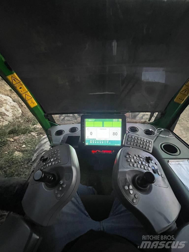 John Deere 1270 G Combine forestiere