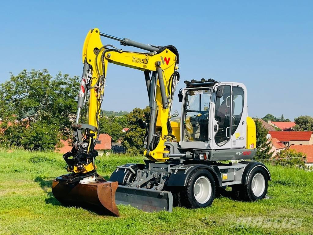 Wacker Neuson EW 100 Excavatoare cu roti