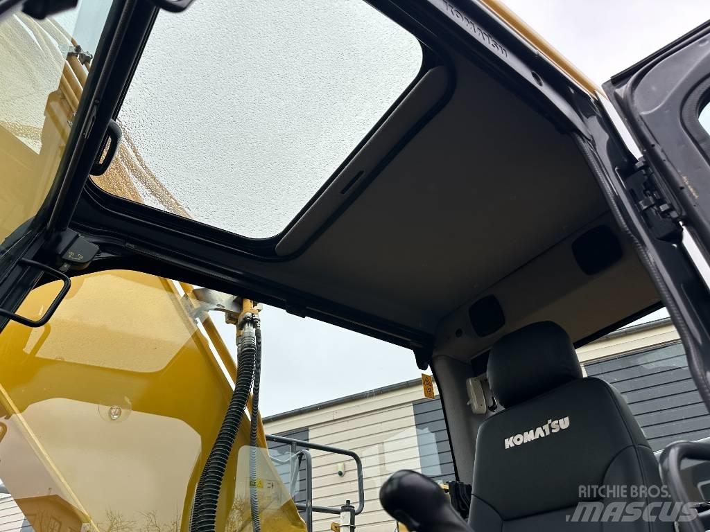 Komatsu PC210LC-11 Excavatoare pe șenile
