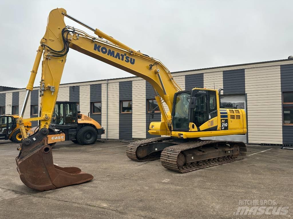 Komatsu PC210LC-11 Excavatoare pe șenile

