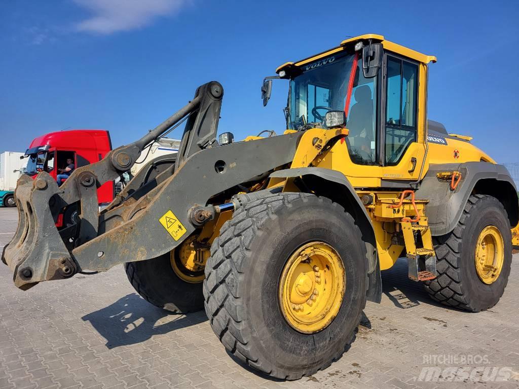 Volvo L 120 H Incarcator pe pneuri