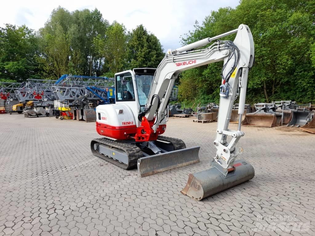 Takeuchi TB 250-2 Mini excavatoare < 7t