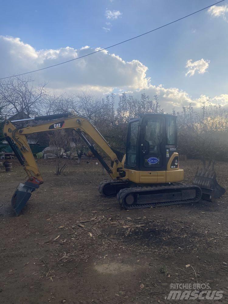 CAT 305.5 Excavatoare pe șenile
