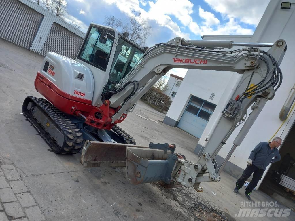 Takeuchi TB 240 Mini excavatoare < 7t