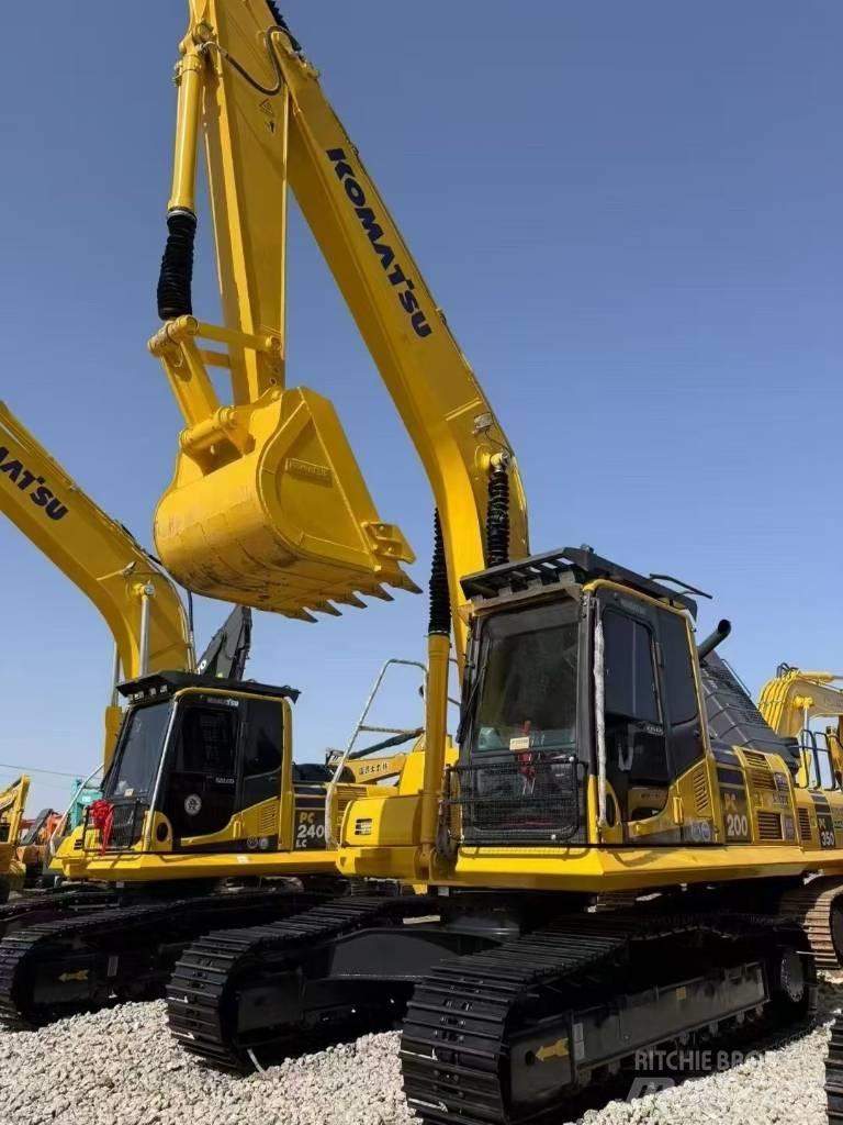 Komatsu 200-8 Excavatoare pe șenile
