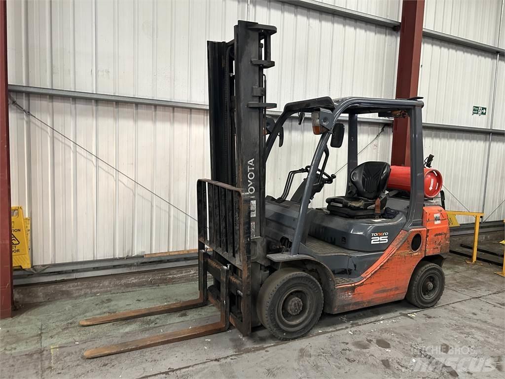 Toyota 02-8FGF25 Stivuitor GPL