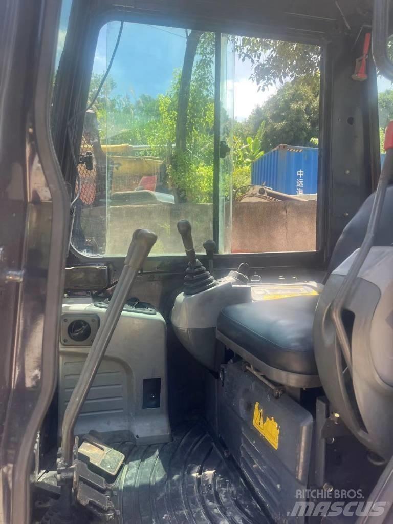 Kubota KX155-3 Excavatoare pe șenile
