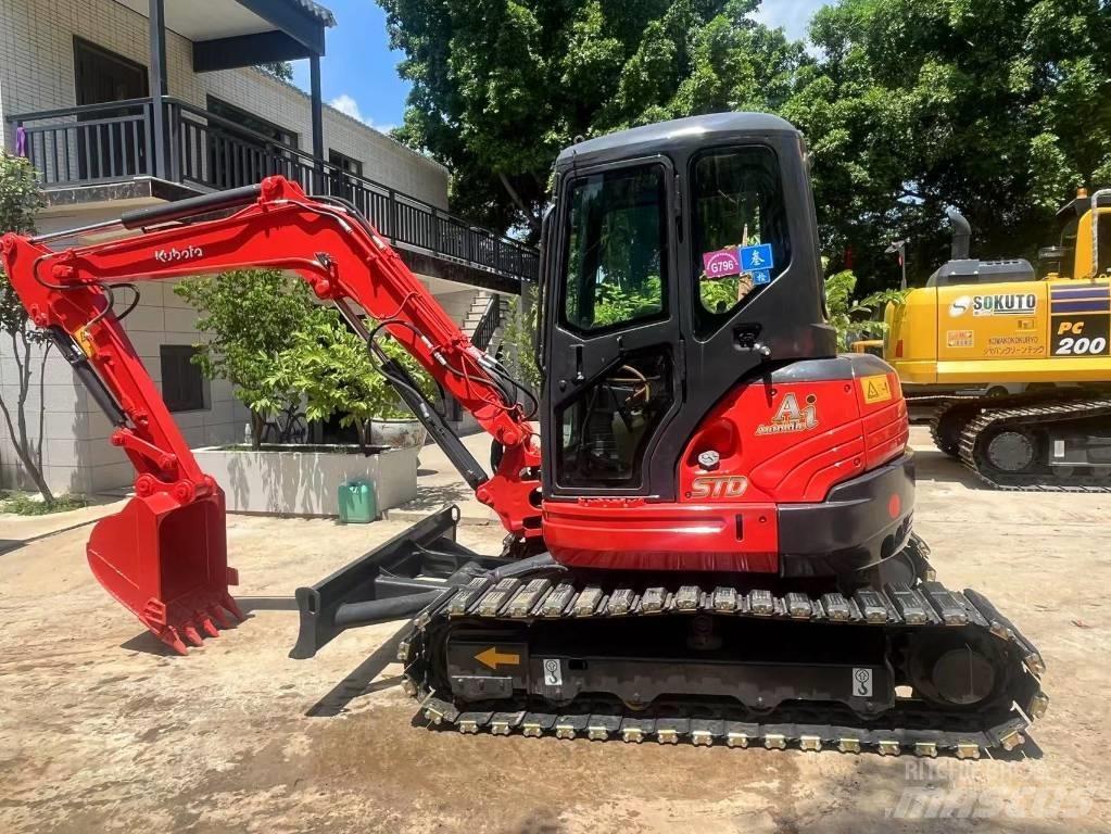 Kubota KX155-3 Excavatoare pe șenile
