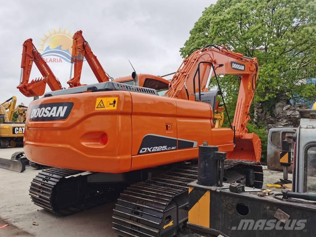Doosan DX 225 LC Excavatoare pe șenile
