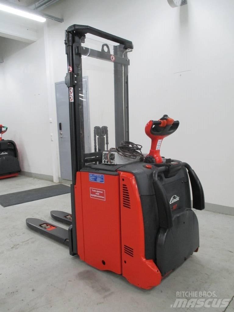 Linde L 12 AP Transpaleti autopropulsanti