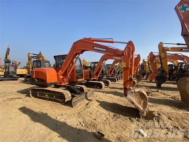 Doosan DX80 Mini excavatoare < 7t