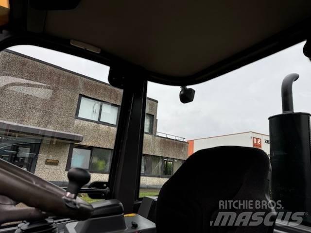Volvo L 25 F Incarcator pe pneuri