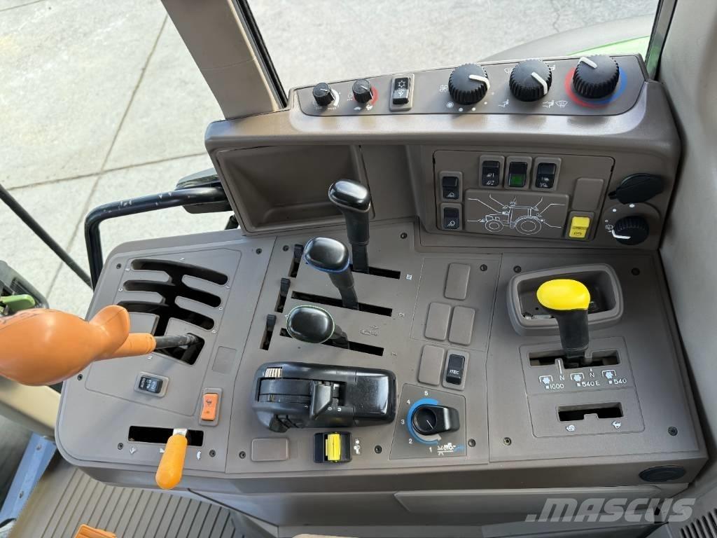 John Deere 6150 M Tractoare