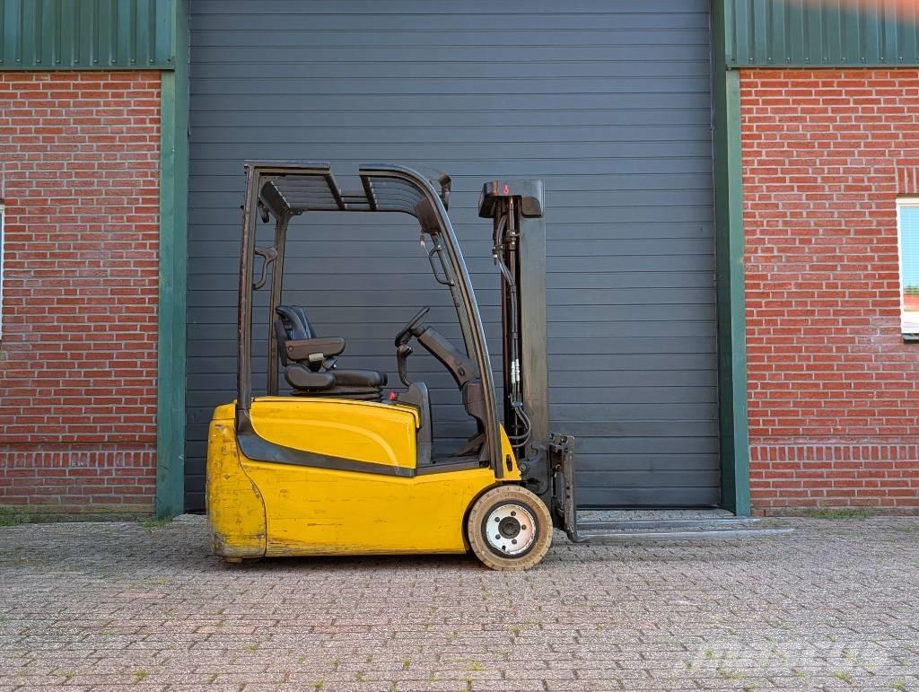 Yale ERP 20 VT Stivuitor electric