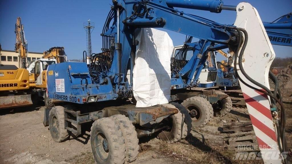 Liebherr A900-C Excavatoare cu roti
