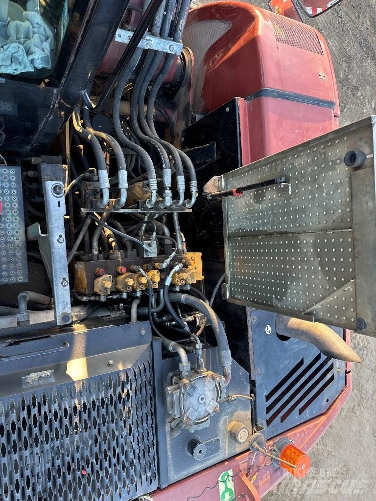 CAT 313 D Excavatoare cu roti