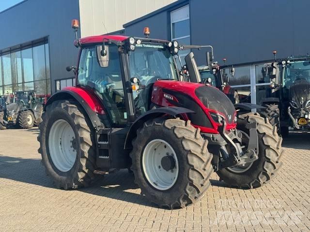 Valtra N134 Hitech Tractoare