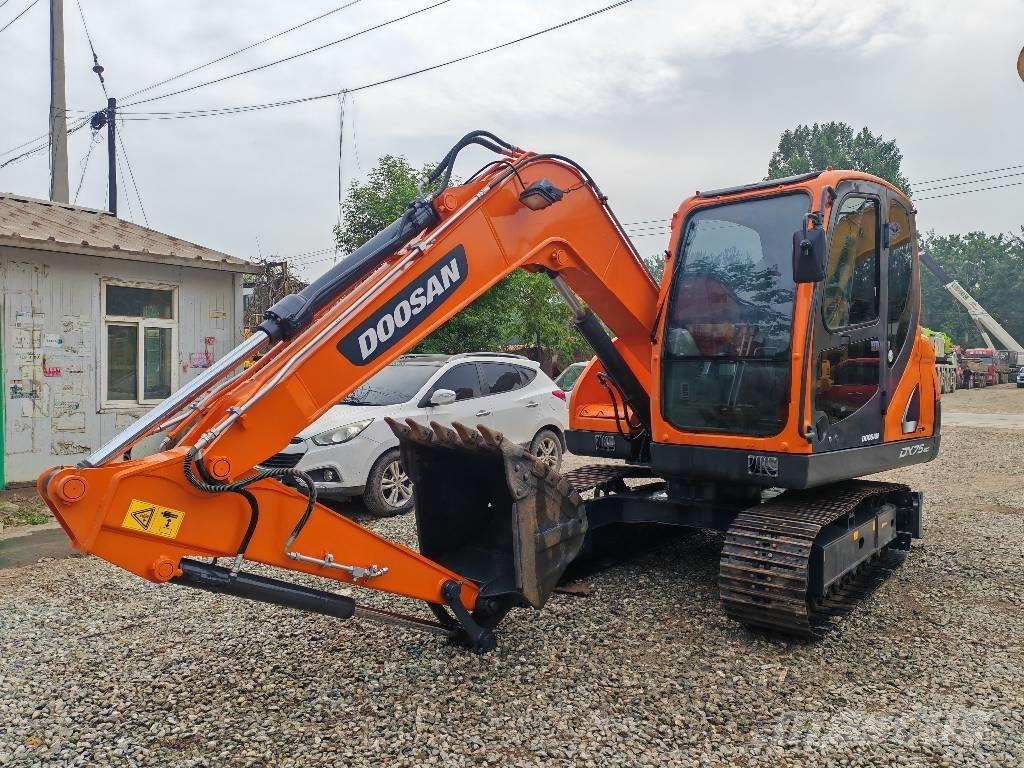 Doosan DX 75-9 C Mini excavatoare < 7t