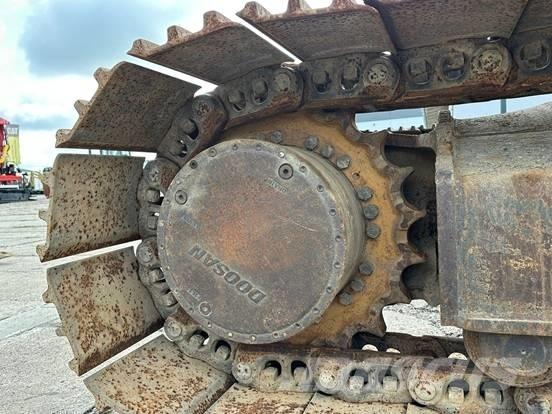 Doosan DX 300 LC-3 Excavatoare pe șenile
