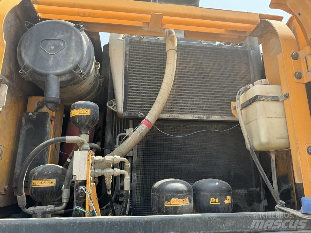 Hyundai R 150 W-9 Excavatoare cu roti