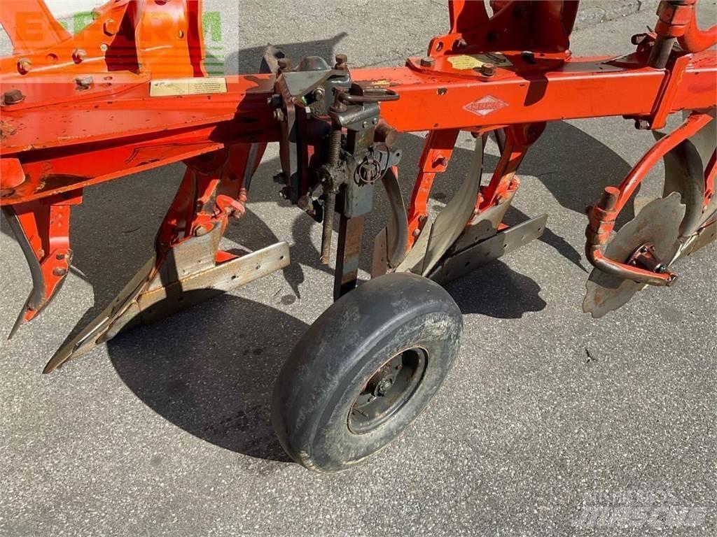 Kuhn MM 110 4T Pluguri conventionale