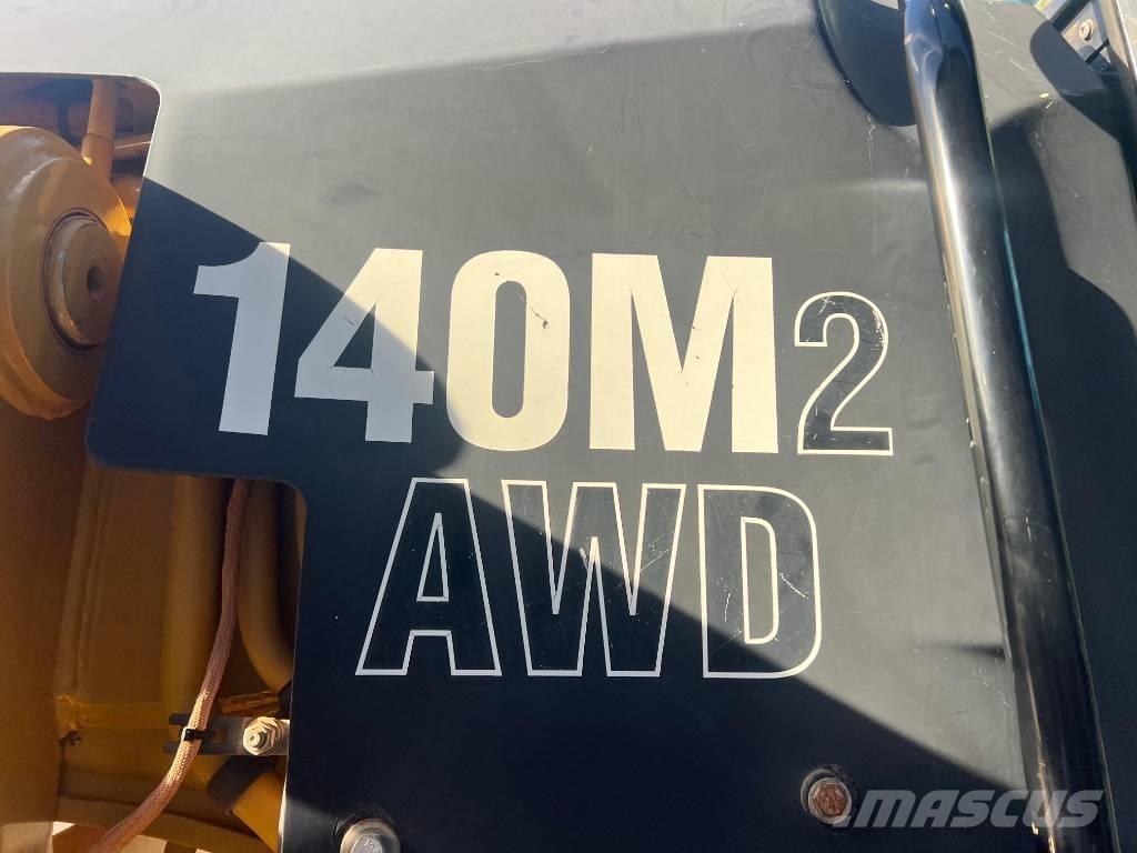CAT 140 M AWD Gredere