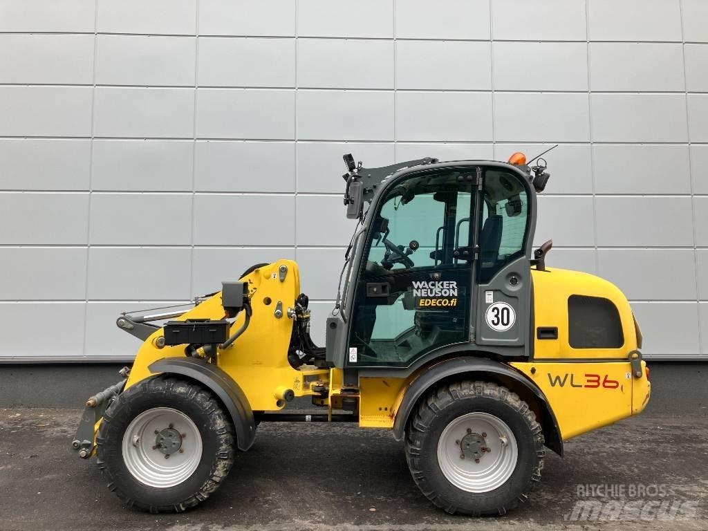 Wacker Neuson WL 36 Incarcator pe pneuri