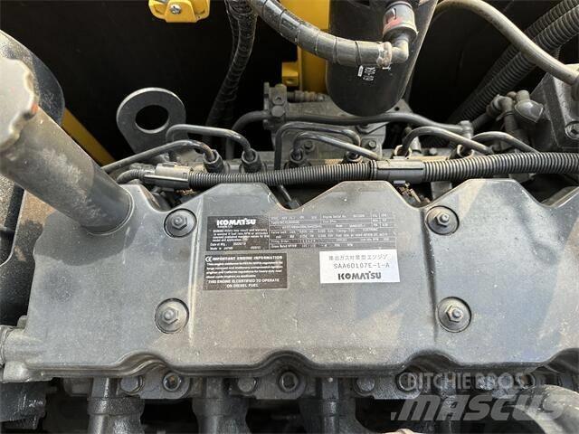 Komatsu PC210-8 Excavatoare pe șenile
