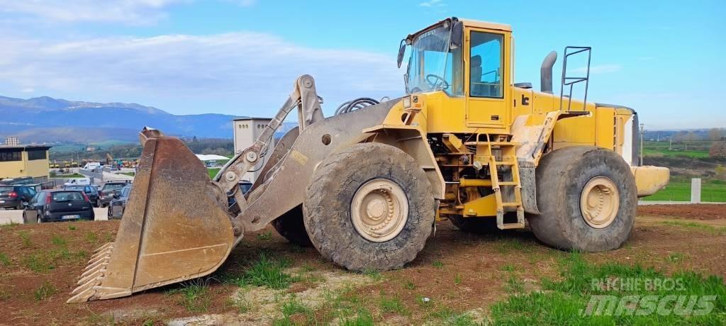 Volvo L 220 E Incarcator pe pneuri