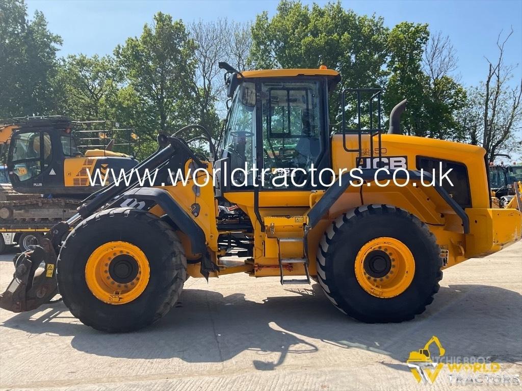 JCB 457 AGRI Incarcator pe pneuri